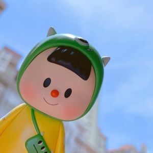 Meet your Posher, April